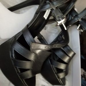 Steve madden platform heels